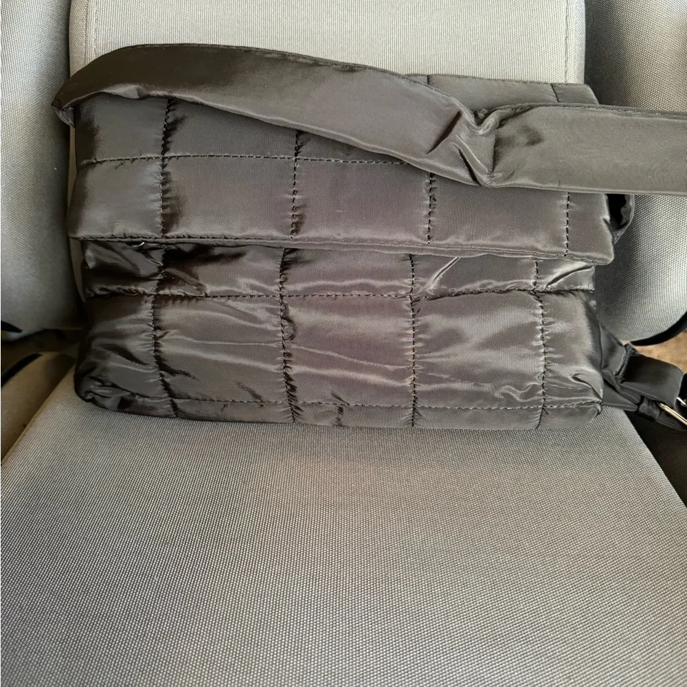 Minimalist Quilted Detail Flap Square Bag